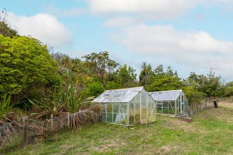 Photo of property in 114 Rutherford Drive, Waikanae Beach, Waikanae, 5036