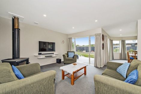 Photo of property in 67 Manse Road, Leeston, 7632