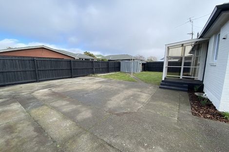 Photo of property in 2/3 Gregory Avenue, Islington, Christchurch, 8042