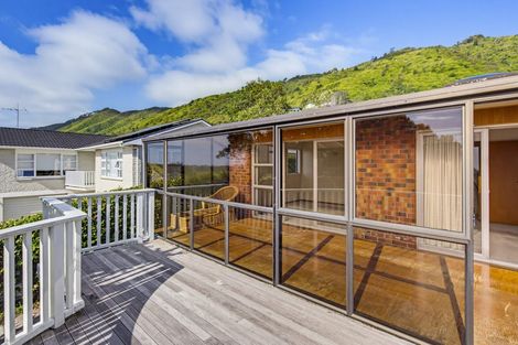 Photo of property in 107 Winara Avenue, Waikanae, 5036