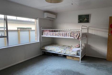 Photo of property in 3 Del Mar Place, Merrilands, New Plymouth, 4312