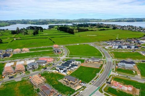 Photo of property in 12 Korowhiti Road, Clarks Beach, 2122