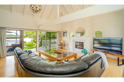 Photo of property in 54 Rangitane Loop Road, Kerikeri, 0294