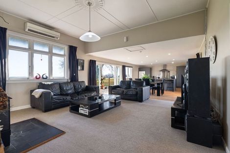 Photo of property in 101 Albert Road, Tokomaru, Palmerston North, 4474