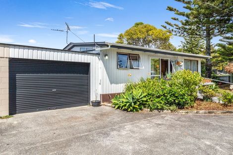 Photo of property in 33a Ladies Mile, Manly, Whangaparaoa, 0930