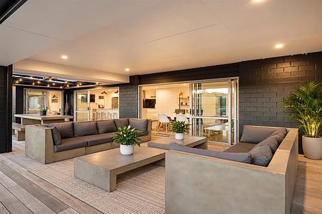 Photo of property in 583 State Highway 16, Kumeu, 0891
