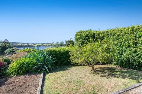 Photo of property in 33 Everard Avenue, Army Bay, Whangaparaoa, 0930