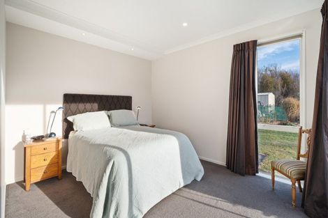 Photo of property in 14 Riverside Way, Amberley, 7410