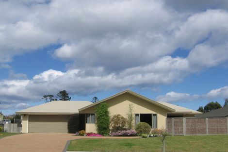 Photo of property in 52 Balmoral Drive, Hilltop, Taupo, 3330