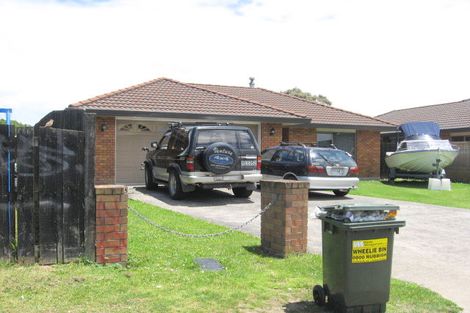 Photo of property in 25b Edinburgh Avenue, Rosehill, Papakura, 2113