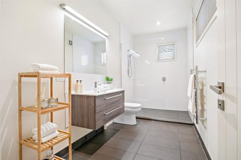 Photo of property in 55 Pinetone Road, Kumeu, 0892