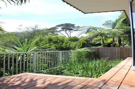 Photo of property in 2/83 Hinemoa Street, Birkenhead, Auckland, 0626