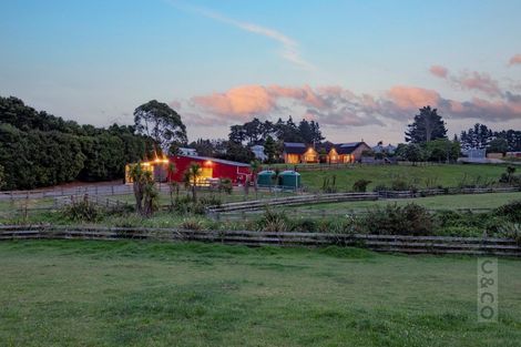 Photo of property in 17 Deacon Road, Riverhead, Kumeu, 0892