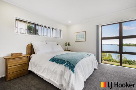 Photo of property in 21 St Annes Crescent, Wattle Downs, Auckland, 2103