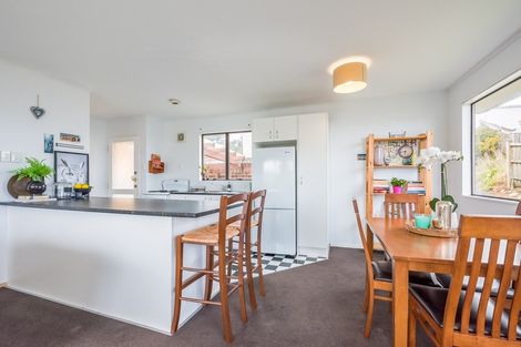 Photo of property in 5a Mossburn Grove, Kelson, Lower Hutt, 5010