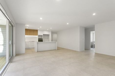 Photo of property in 3 Maraeariki Avenue, Orewa, 0931