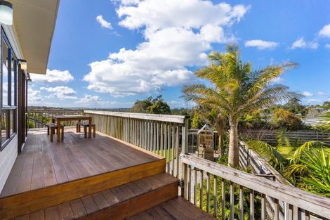 Photo of property in 123 Carlisle Road, Northcross, Auckland, 0632