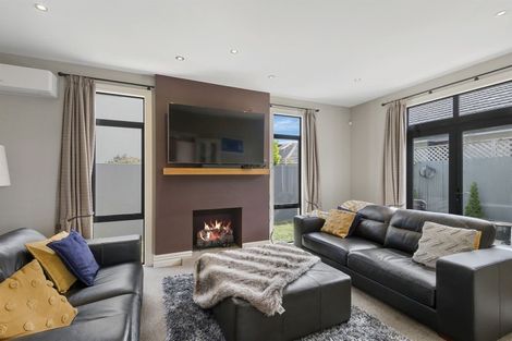 Photo of property in 85a Abberley Crescent, St Albans, Christchurch, 8014