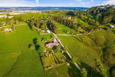Photo of property in 94 Cemetery Road, Wainui, Silverdale, 0992