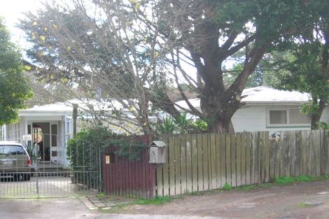Photo of property in 80 Helena Street, Massey, Auckland, 0614