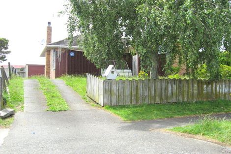 Photo of property in 15 Tranent Road, Mangere, Auckland, 2022