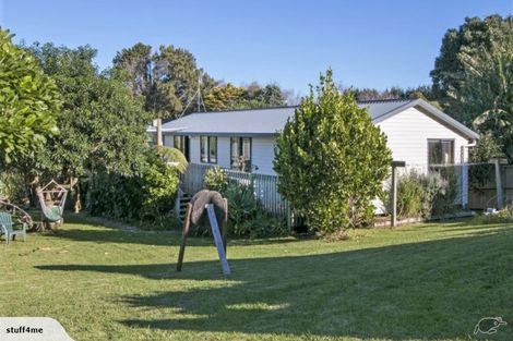 Photo of property in 4 Koutunui Road, Athenree, Katikati, 3177