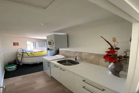 Photo of property in 205 High Street, Oxford, 7430