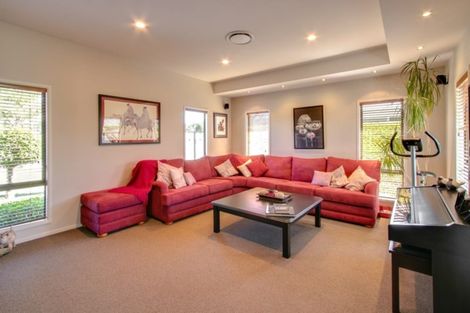 Photo of property in 21 Merlot Drive, Greenmeadows, Napier, 4112