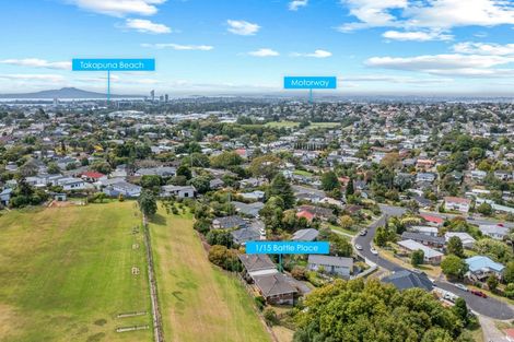 Photo of property in 1/15 Battle Place, Glenfield, Auckland, 0629