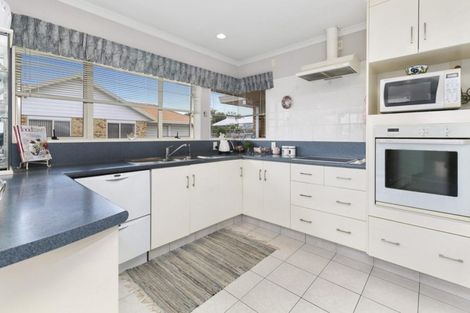 Photo of property in 35 Huntington Drive, Bethlehem, Tauranga, 3110