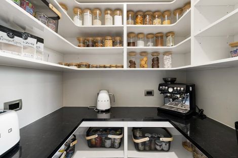 Photo of property in 10 The Dales, Dinsdale, Hamilton, 3204