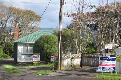 Photo of property in 1/11 Hughes Terrace, Te Atatu Peninsula, Auckland, 0610