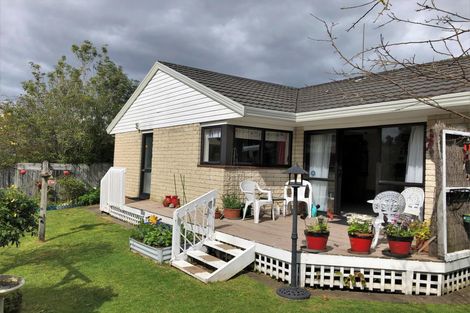 Photo of property in 16b Fairway Drive, Kerikeri, 0230