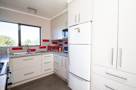 Photo of property in 22 Darlington Street, Ngatea, 3503