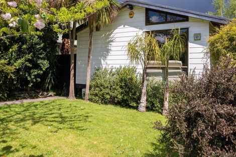 Photo of property in 17 Denver Grove, Totara Park, Upper Hutt, 5018