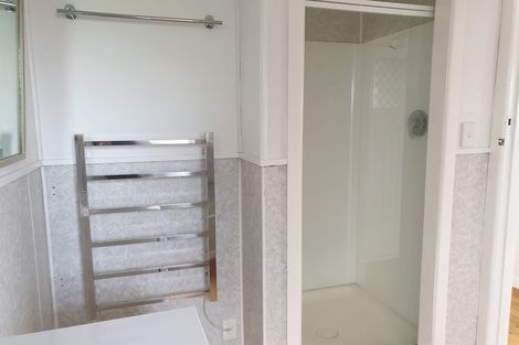 Photo of property in 32 View Street, Maungaturoto, 0520