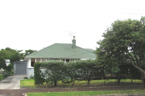 Photo of property in 19 Tuakiri Street, Point England, Auckland, 1072