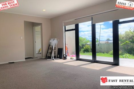 Photo of property in 15 Ozich Avenue, Te Atatu South, Auckland, 0610