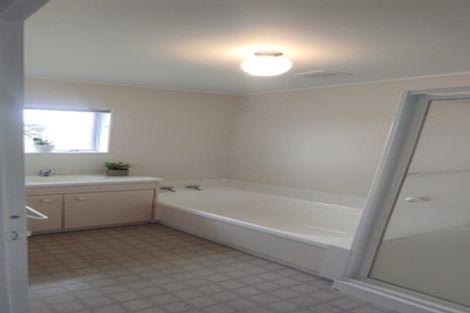 Photo of property in 96d Lakeside Drive, Orewa, 0931