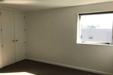 Photo of property in Montreaux Apartments, 8h/164 The Terrace, Wellington Central, Wellington, 6011