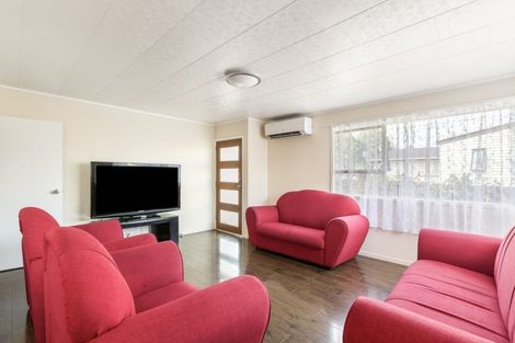 Photo of property in 12 Avro Place, Mangere, Auckland, 2022