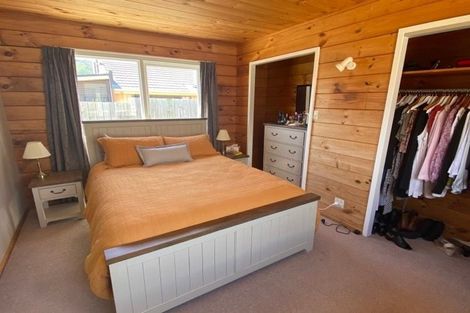 Photo of property in 4 Rimu Street, Waikanae, 5036