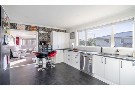 Photo of property in 14 Ballantrae Street, Wallacetown, 9816