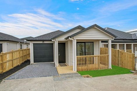 Photo of property in 32 Hari Road, Karaka, 2113