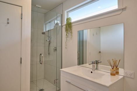 Photo of property in 2/484 Ilam Road, Bryndwr, Christchurch, 8052