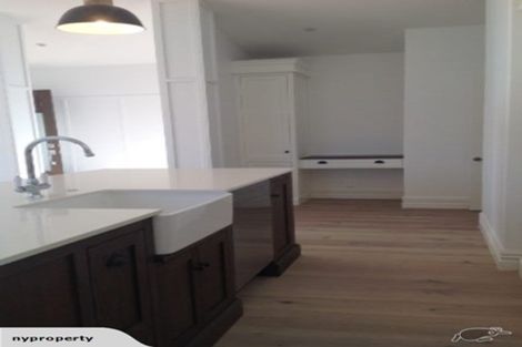 Photo of property in 35 Cassinia Close, Papamoa Beach, Papamoa, 3118