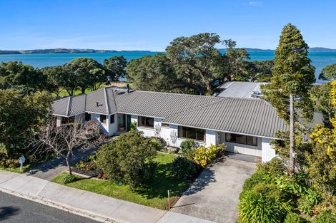 Photo of property in 1 Moana Terrace, Snells Beach, 0920