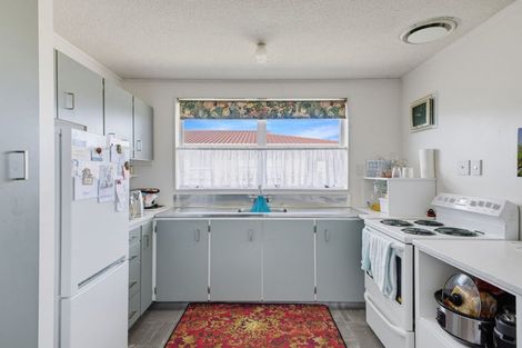Photo of property in 84 Broadway, Stratford, 4332