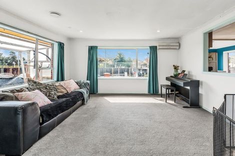 Photo of property in 73 Bentley Street, Russley, Christchurch, 8042