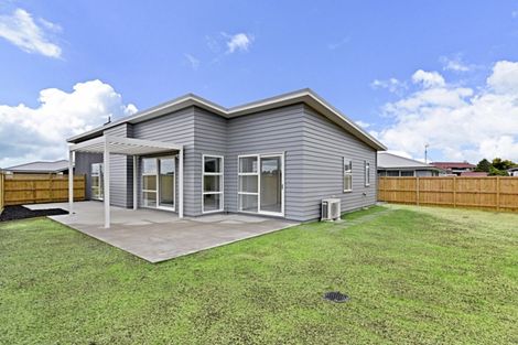 Photo of property in 9 Taikura Avenue, Red Beach, 0932